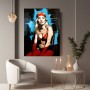 Blonde Frau im Pop-Art-Stil