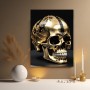 Goldener Totenkopf mit Ornamenten
