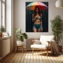 Frau unter buntem Regenschirm