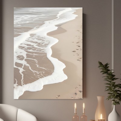 Sanfte Brandung am Sandstrand