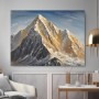 Majestätischer Berggipfel im Licht
