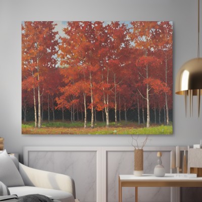 Herbstwald in warmen Rottönen