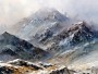 Schneebedeckte Bergwelt in kühlen Tönen