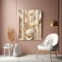 Marmor Eleganz mit goldenen Kugeln