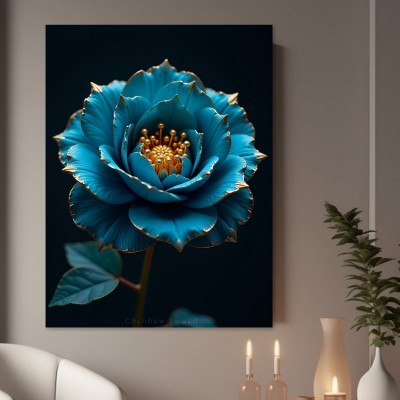Türkisfarbene Blüte mit Goldakzenten