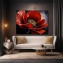 Rote Mohnblüte in dramatischem Licht