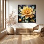 Goldene Blüte auf dunklem Grund