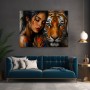 Wilde Nähe Wandbild als Acrylbild mit Frau und Tiger