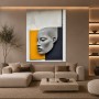 Graue Profilskulptur vor Gelb und Schwarz – Modernes Wandbild als Acrylglasbild