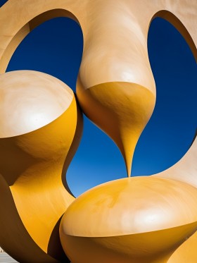 Goldene Kurven – Modernes Wandbild auf Leinwand