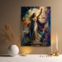 Justitia in Gold und Violett – Modernes Wandbild als Fine Art Print