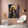 Justitia in Gold und Violett – Modernes Wandbild als Fine Art Print