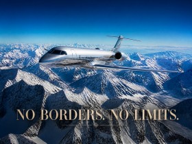 No Borders No Limits – Luxus Wandbild oder Fine Art Print mit Privatjet über Alpen
