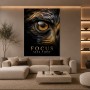 Focus Sees First – Modernes Wandbild oder Fine Art Print mit Raubvogelauge