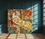 Leinwandbild mit floraler Frauenfigur in goldener Ornamentik