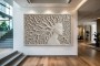 Relief-Wandbild mit meditativem Profil und fließenden Linien