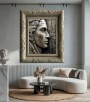 Skulpturale Profilstudie als Leinwandbild in Grau und Beige