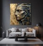 Abstraktes Leinwandbild mit skulpturalem Profil in Gold und Schwarz