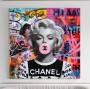 Pop Art Leinwandbild mit ikonischem Frauenporträt und Graffiti-Elementen