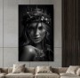 Monochromes Porträt mit floralem Kopfschmuck als Leinwandbild