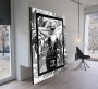 Schwarzweißes Leinwandbild mit stilvoller Modefigur und grafischem Muster