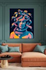 Modernes Leinwandbild mit Frau und farbigen Schlangen