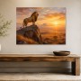 Majestätischer Löwe bei Sonnenuntergang als Wandbild oder Fine Art Print
