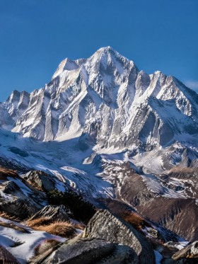 Schneebedeckter Gipfel als Wandbild oder Fine Art Print