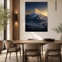 Goldene Bergspitze als Leinwand oder Poster für stilvolle Räume
