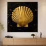Goldene Muschel auf Marmor als Wandbild oder Fine Art Print