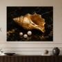 Goldene Muschel mit Perlen als Kunstdruck und Poster