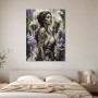 Mystische Frauenfigur als Kunstwerk oder Wandbild mit Naturakzenten