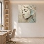Ruhiges Porträt zwischen Leinwand und Kunstdruck in sanften Pastelltönen