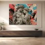 Moderne Kunst und XXL Wandbild mit antiker Skulptur und Graffiti-Kontrast