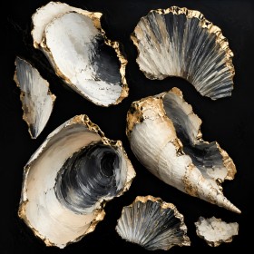 Edle Muschelformen als Wandbild oder Fine Art Print in Gold und Schwarz