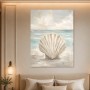 Muschel am Meer als Leinwand oder Poster in sanften Naturtönen