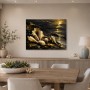 Goldene Muscheln am dunklen Strand, Leinwand oder Poster