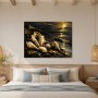 Goldene Muscheln am dunklen Strand, Leinwand oder Poster
