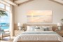 Sanfter Sonnenaufgang am Meer als Leinwand oder Poster